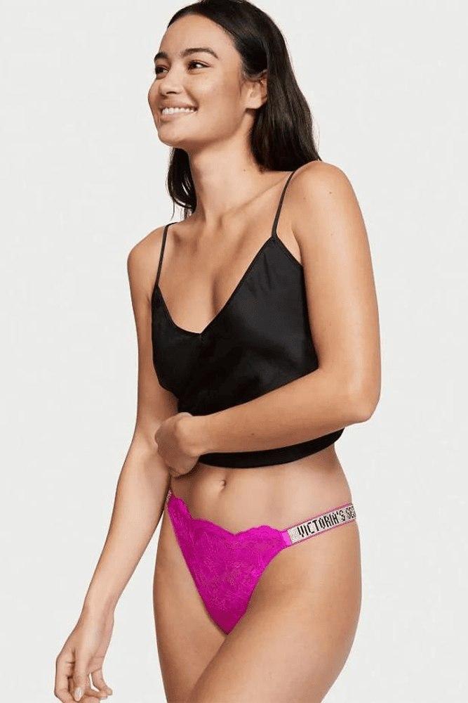 Трусики ЗІ СТРАЗАМИ СТРІНГИ МЕРЕЖИВО FUCHSIA Victoria`s Secret