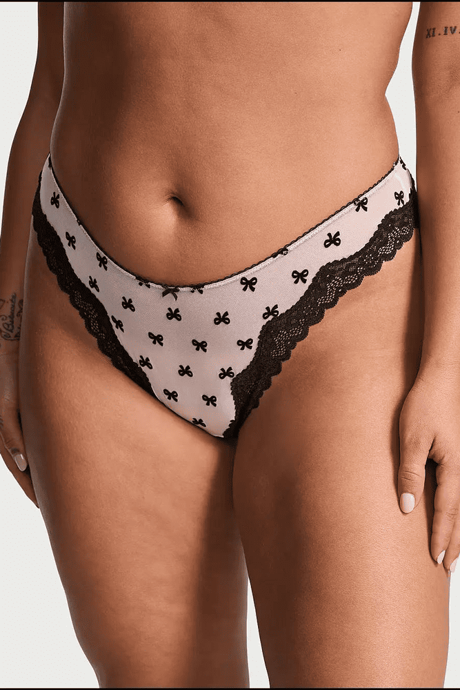 Трусики МЕРЕЖИВНІ ЛЮКС СТРІНГИ BOW BLACK Victoria`s Secret